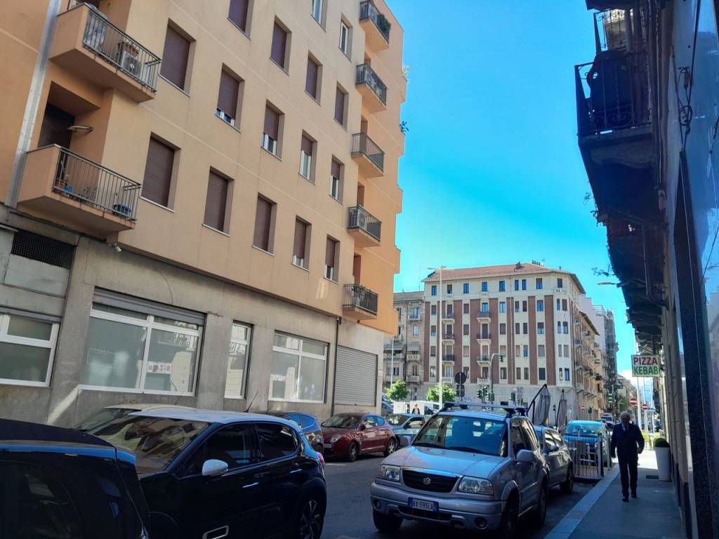 negozio in vendita a Torino in zona Barriera di Milano