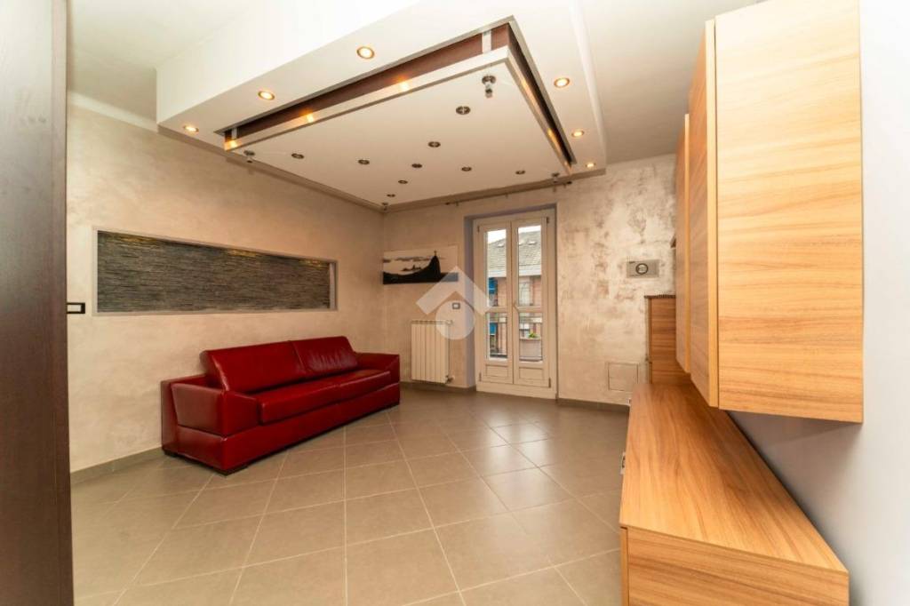 appartamento in vendita a Torino in zona Borgo San Paolo