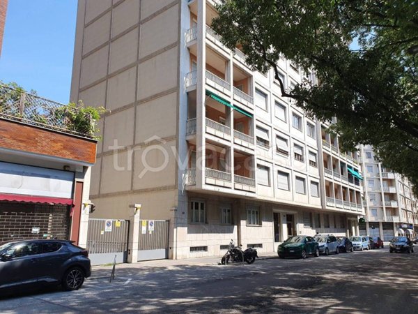 appartamento in vendita a Torino in zona Santa Rita