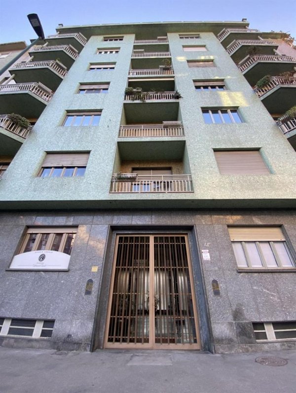 appartamento in vendita a Torino in zona Cit Turin