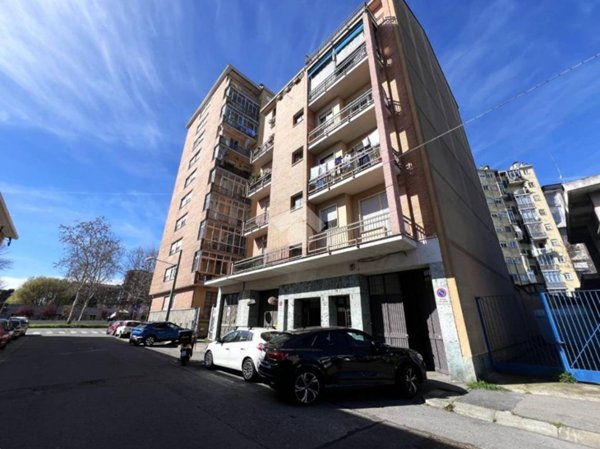 appartamento in vendita a Torino in zona Borgata Vittoria
