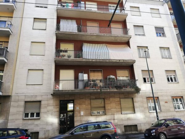 appartamento in vendita a Torino in zona Borgata Vittoria