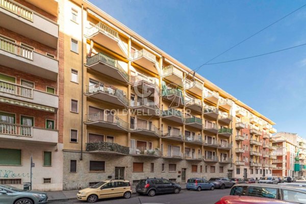 appartamento in vendita a Torino in zona Borgata Vittoria