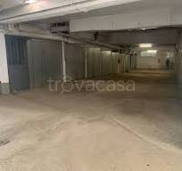 locale di sgombero in vendita a Torino in zona Santa Rita