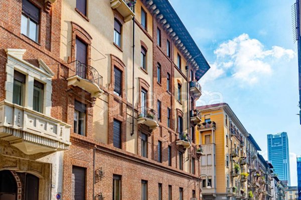 appartamento in vendita a Torino in zona Cit Turin
