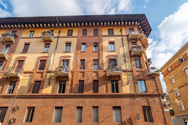 appartamento in vendita a Torino in zona Cit Turin
