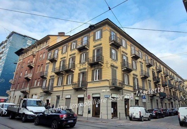 locale commerciale in vendita a Torino in zona Campidoglio