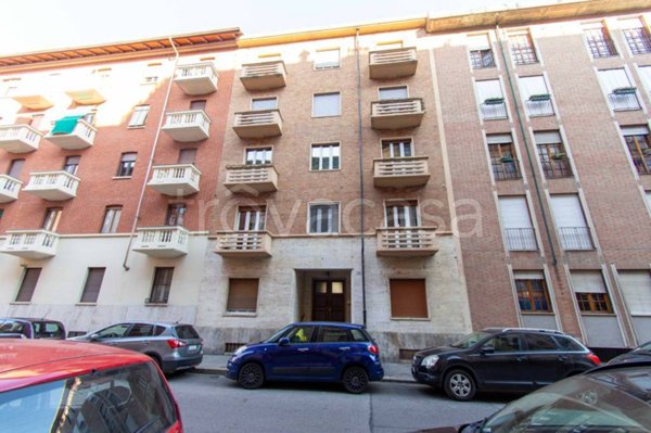 appartamento in vendita a Torino in zona Parella