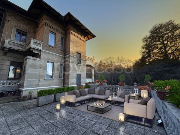 casa indipendente in vendita a Torino in zona Cavoretto