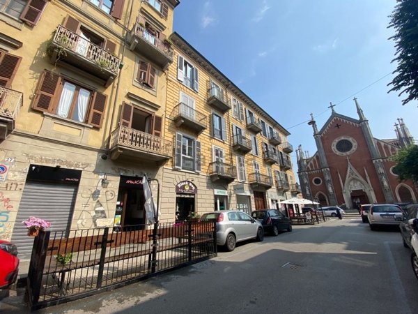 locale di sgombero in vendita a Torino in zona Vanchiglia