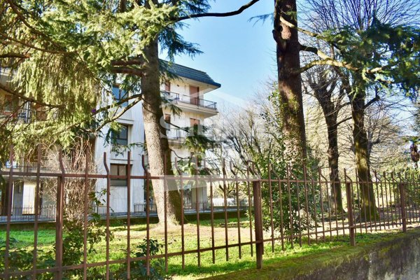 appartamento in vendita a Torino in zona Cavoretto