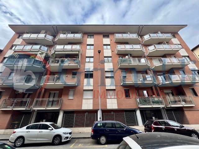 appartamento in vendita a Torino in zona Aurora