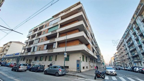 appartamento in vendita a Torino in zona Borgata Vittoria