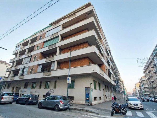 appartamento in vendita a Torino in zona Borgata Vittoria