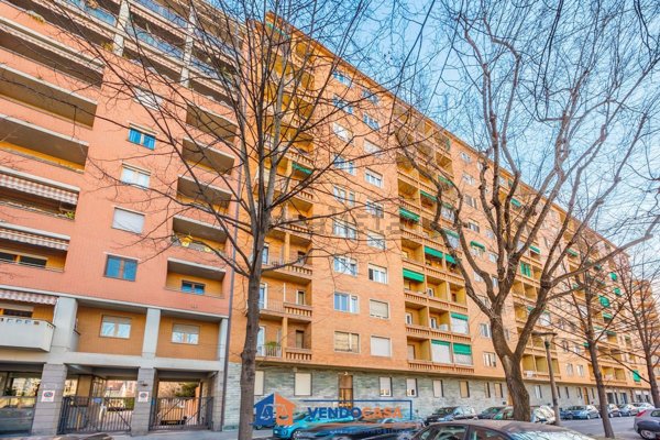 appartamento in vendita a Torino in zona Borgo San Paolo
