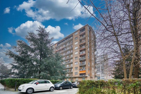 appartamento in vendita a Torino in zona Lingotto