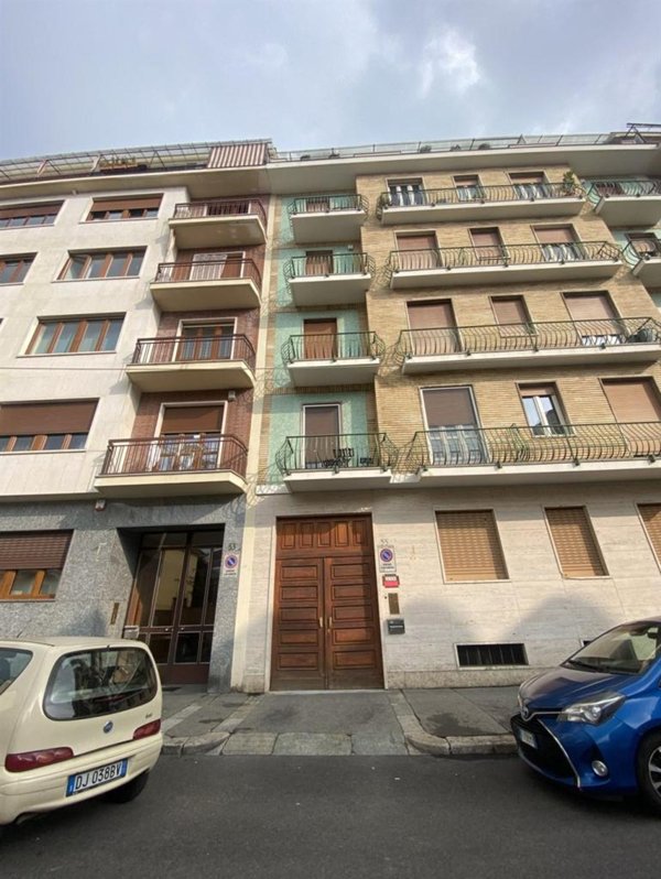 appartamento in vendita a Torino in zona Parella