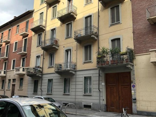 appartamento in vendita a Torino in zona Pozzo Strada