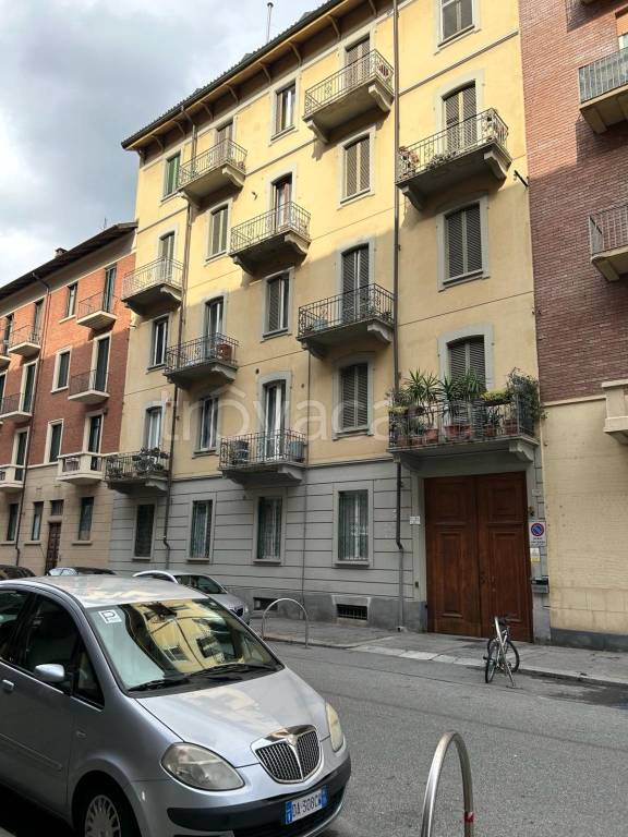 appartamento in vendita a Torino in zona Parella