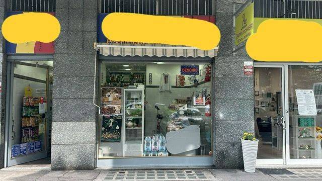 negozio in vendita a Torino in zona Mirafiori Sud
