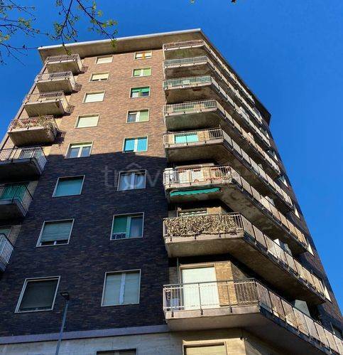 appartamento in vendita a Torino in zona Borgata Vittoria