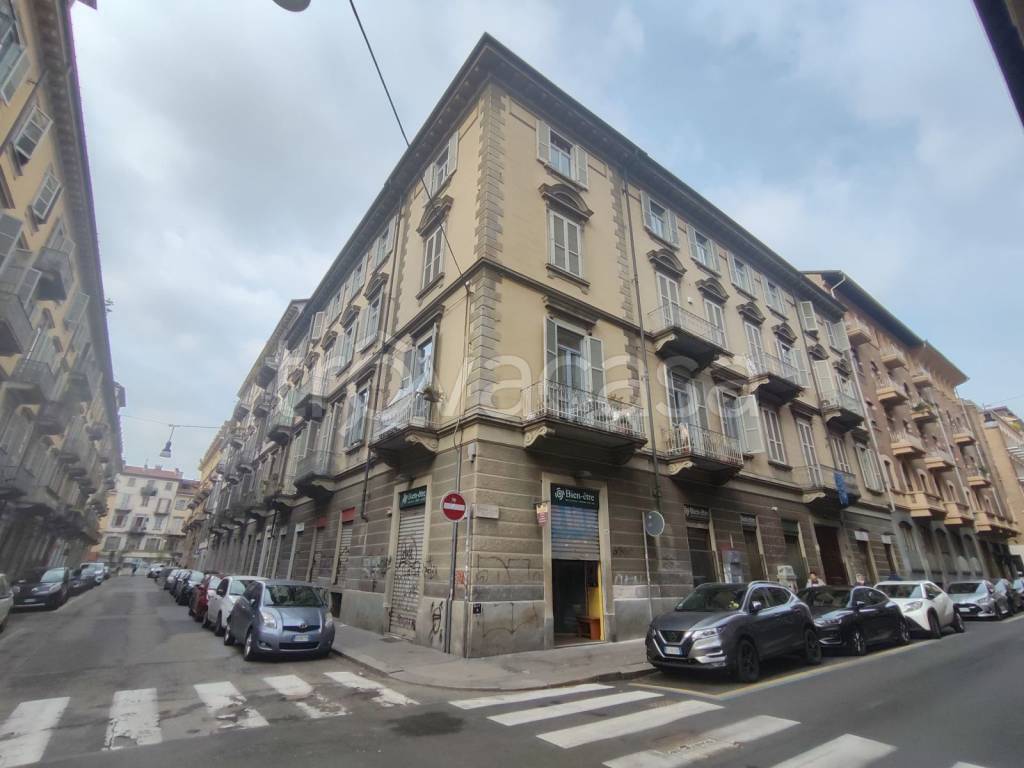 negozio in vendita a Torino in zona San Salvario