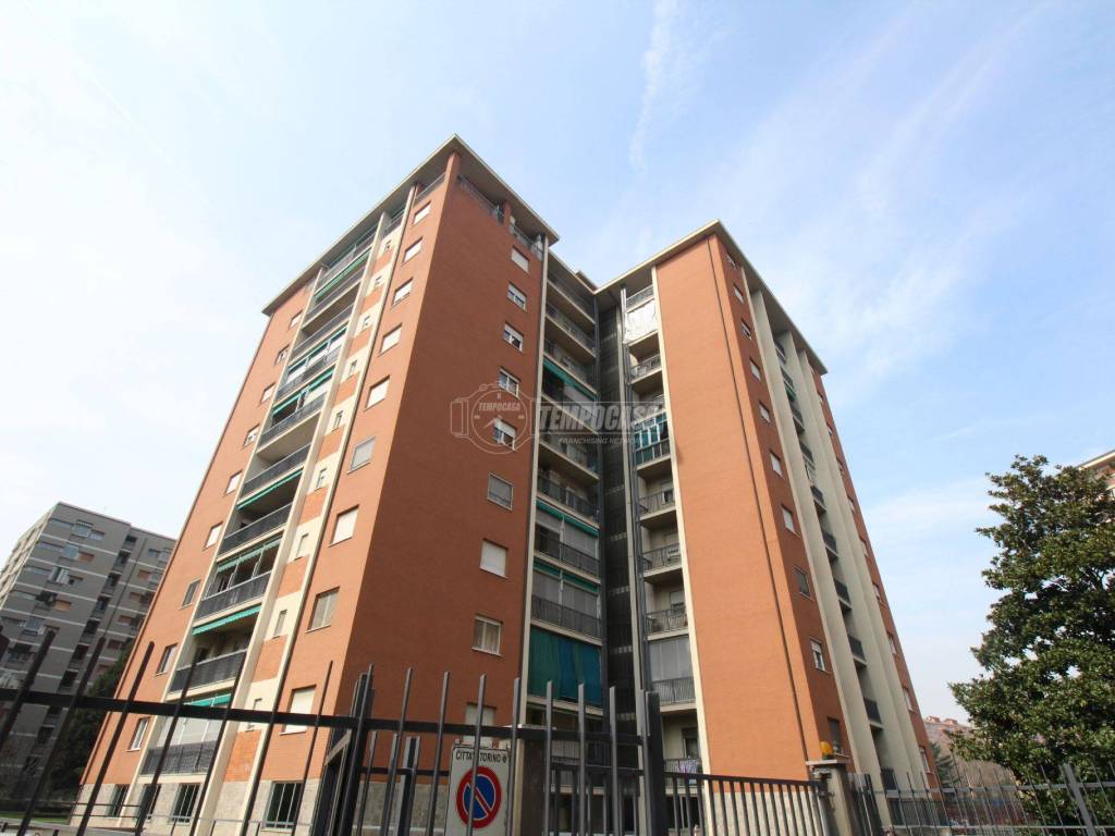 appartamento in vendita a Torino in zona Mirafiori Nord