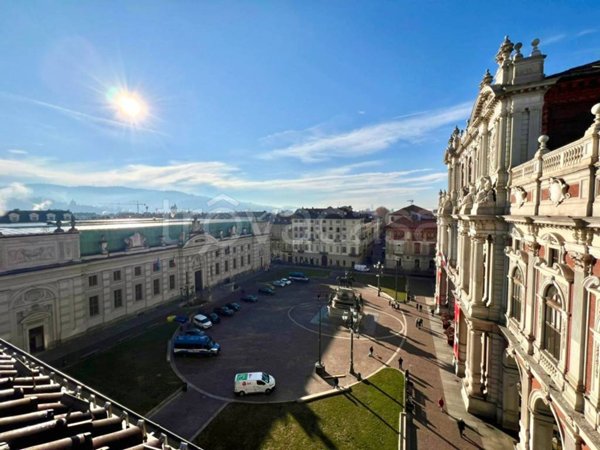 appartamento in vendita a Torino in zona Centro Storico