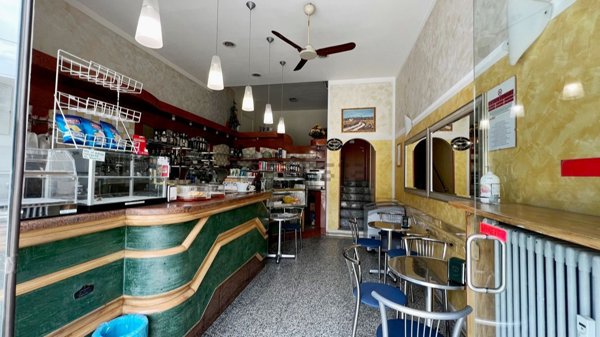 negozio in vendita a Torino in zona Pozzo Strada