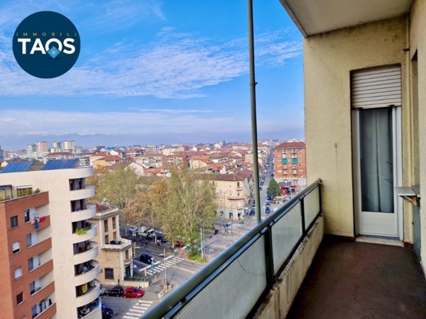 appartamento in vendita a Torino in zona Aurora