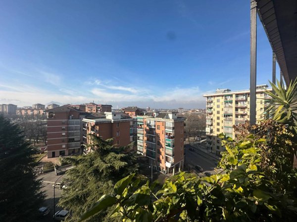 appartamento in vendita a Torino in zona Vallette