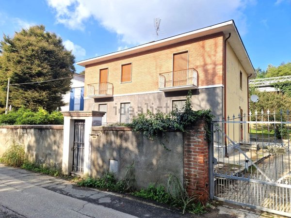 casa indipendente in vendita a Torino in zona Superga