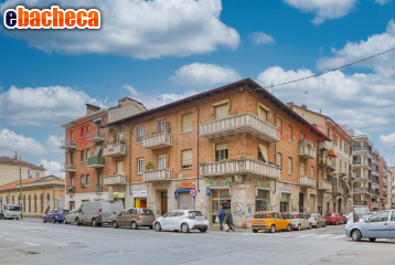 appartamento in vendita a Torino in zona Parella