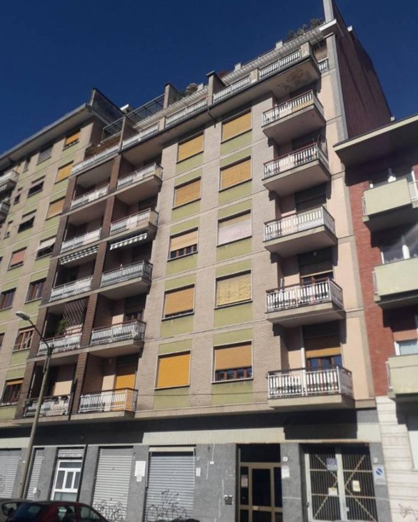 appartamento in vendita a Torino in zona Lingotto