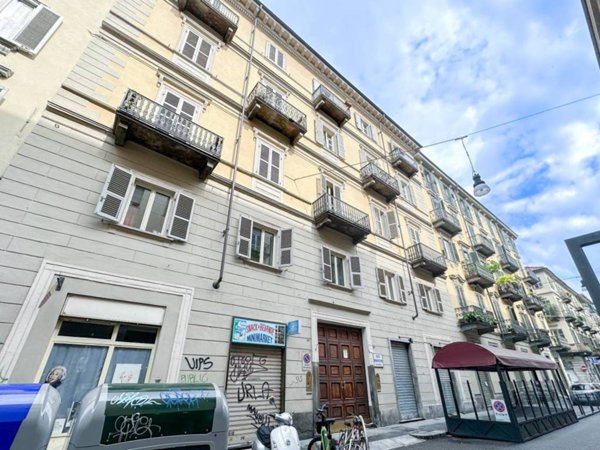 appartamento in vendita a Torino in zona San Salvario