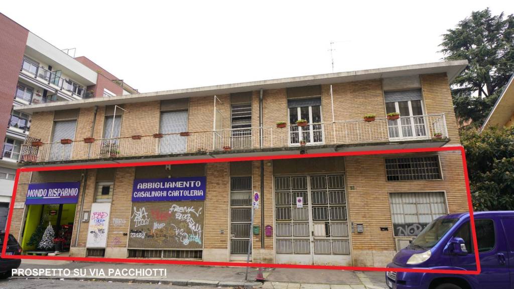 negozio in vendita a Torino in zona Parella
