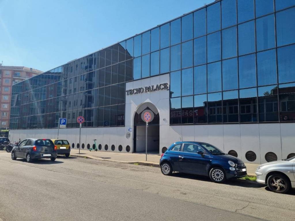 negozio in vendita a Torino in zona Borgo San Paolo