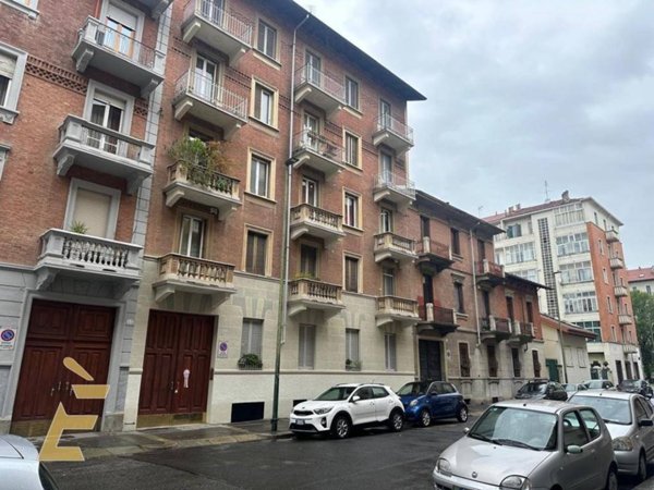 appartamento in vendita a Torino in zona Pozzo Strada