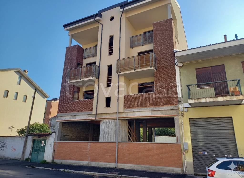 casa indipendente in vendita a Torino in zona Vanchiglia