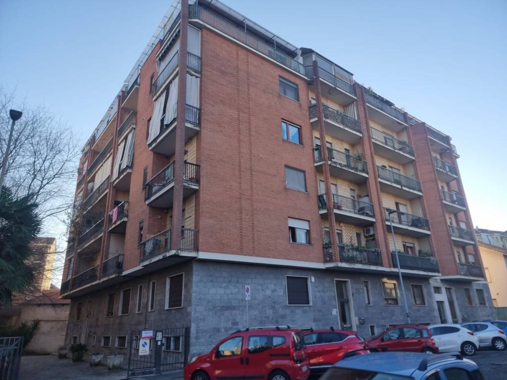 appartamento in vendita a Torino in zona Rebaudengo