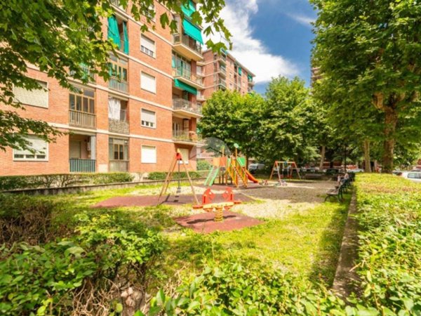 appartamento in vendita a Torino in zona Borgata Vittoria