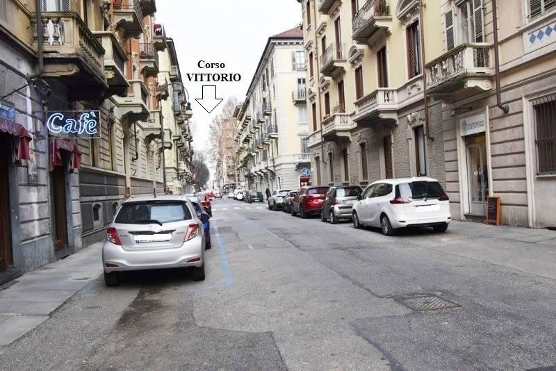 appartamento in vendita a Torino in zona Crocetta