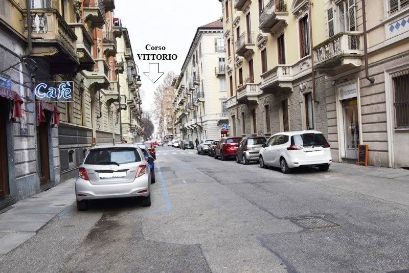 appartamento in vendita a Torino in zona Crocetta