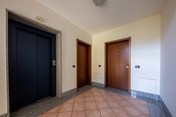 ufficio in vendita a Torino in zona Cenisia