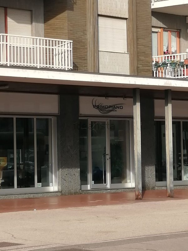 locale commerciale in vendita a Torino