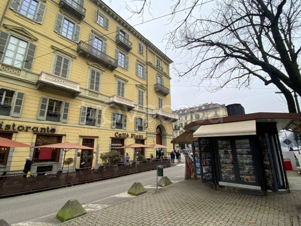 negozio in vendita a Torino in zona Centro Storico