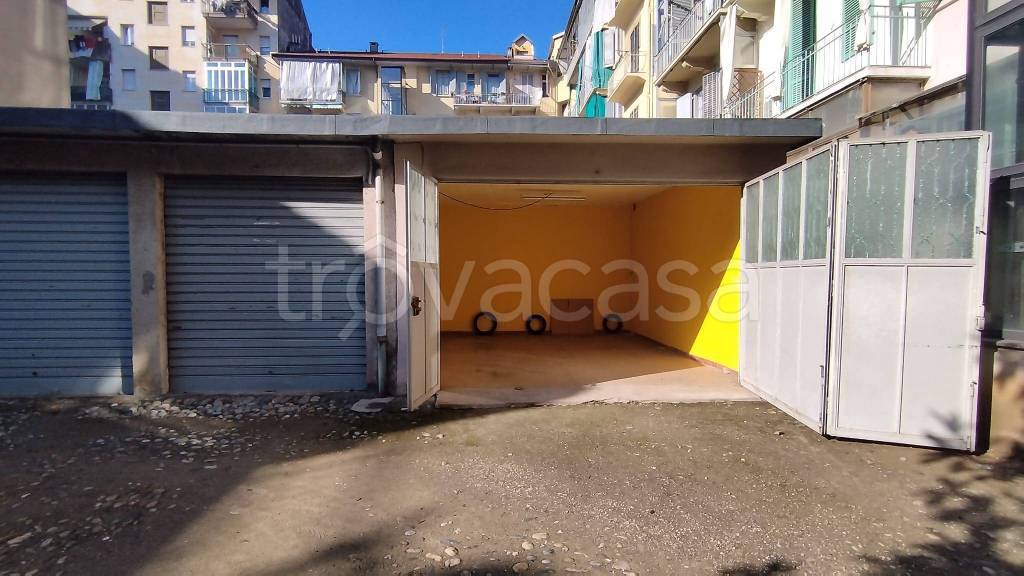locale di sgombero in vendita a Torino in zona San Salvario