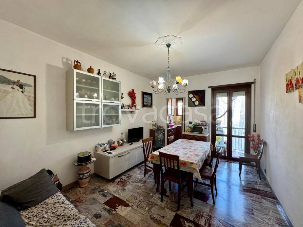 appartamento in vendita a Torino in zona Santa Rita