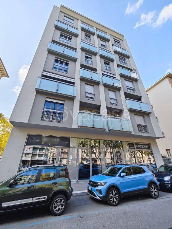 appartamento in vendita a Torino in zona Cit Turin