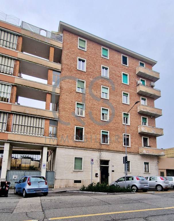 appartamento in vendita a Torino in zona Aurora